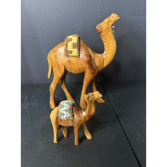 2 Vintage Hand Carved Olive Wood Wooden Camels Carving Figurine Sculpture - Picture 3 of 7